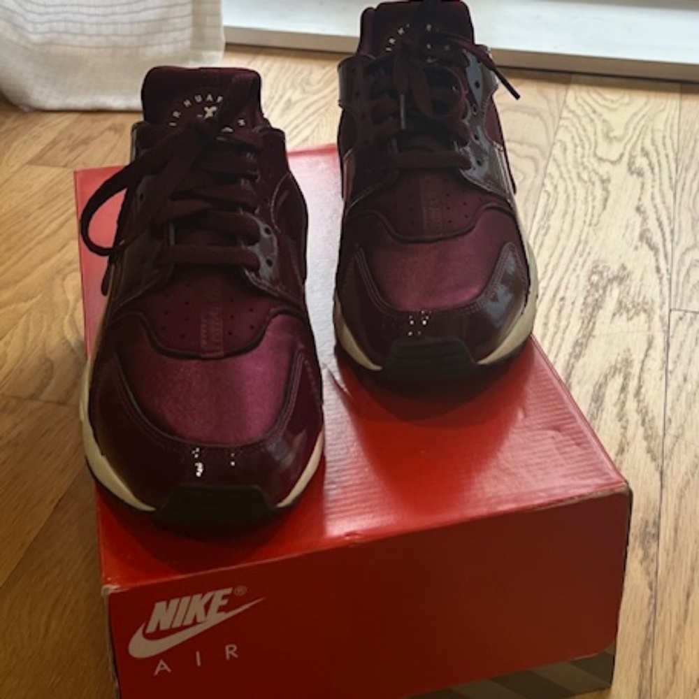 Nike Huaraches